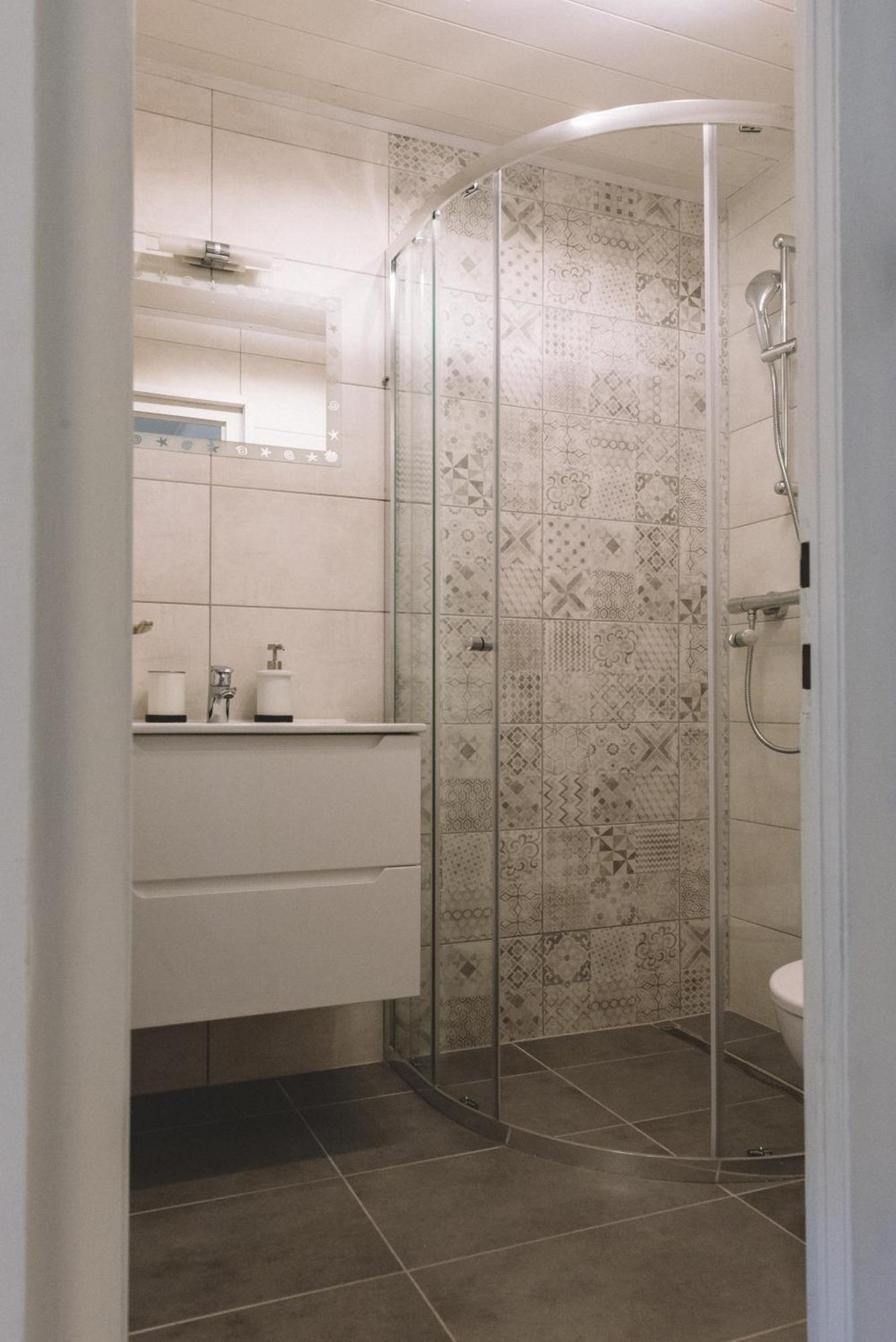 Panorama Apartmanhaz Badacsonytomaj Exterior foto