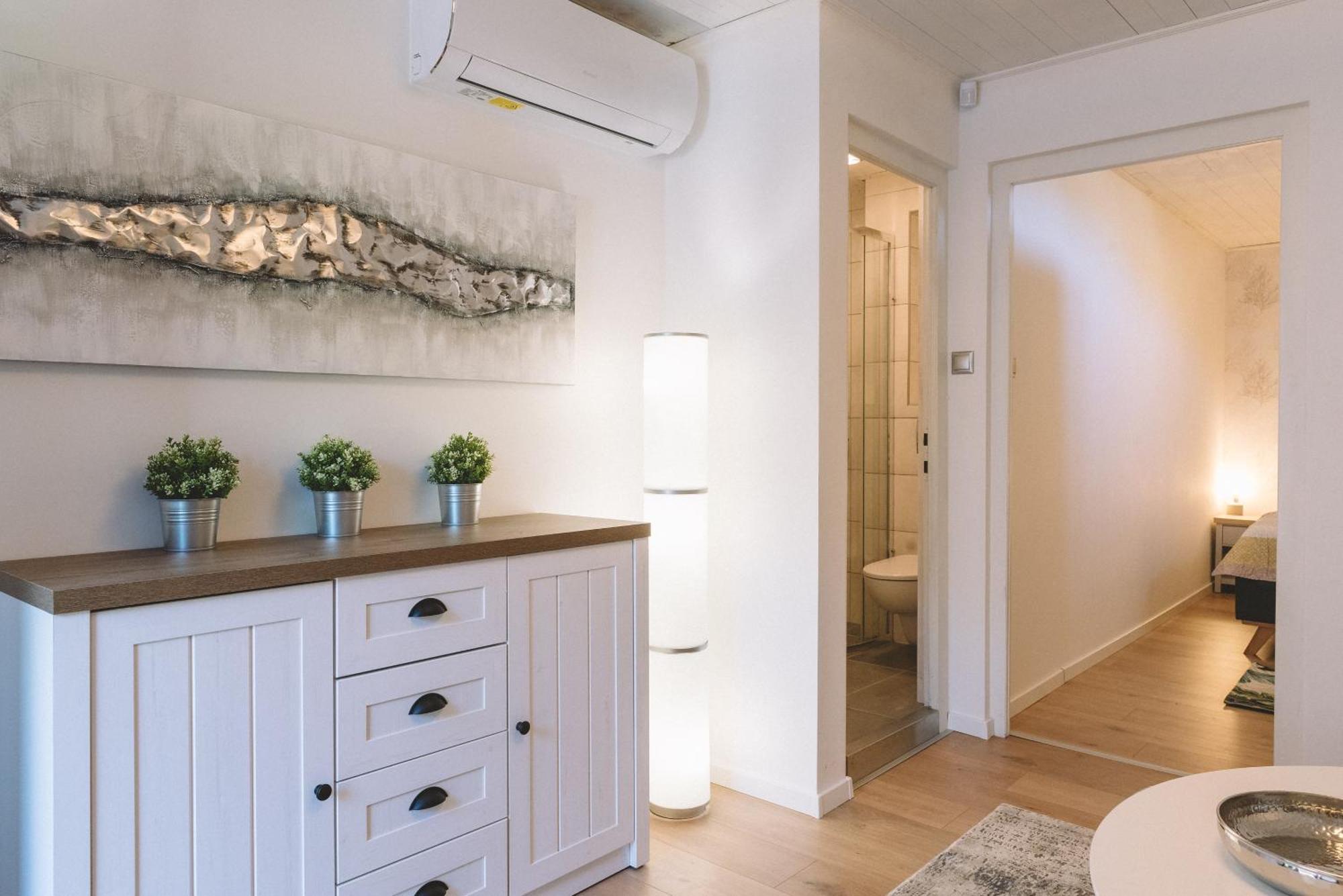 Panorama Apartmanhaz Badacsonytomaj Exterior foto
